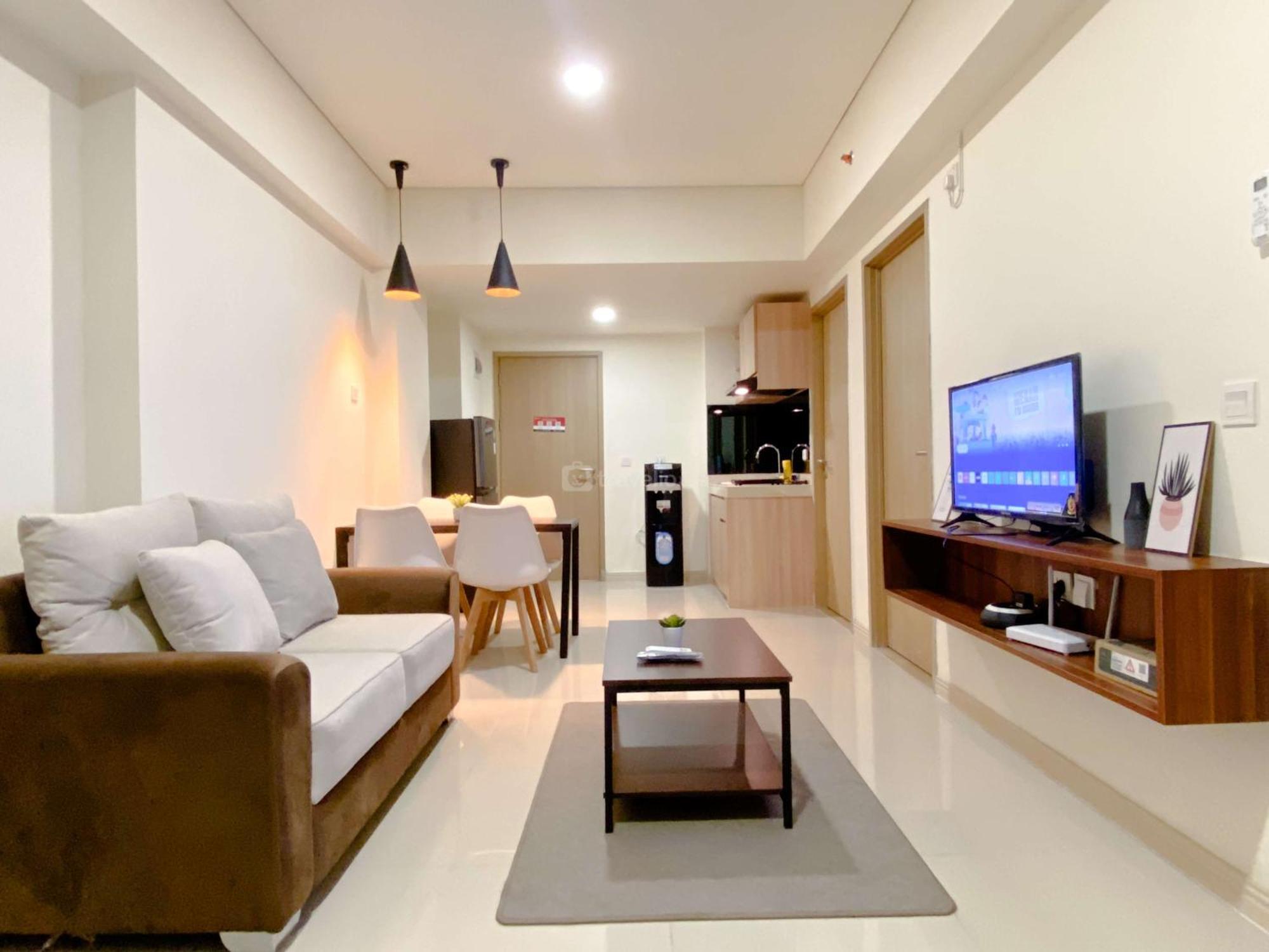 Homey 2Br With Work Space At Meikarta Apartment By Travelio Cikarang Exteriér fotografie