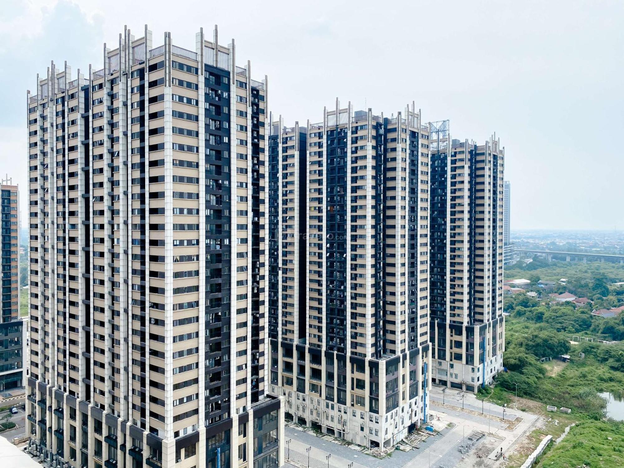 Homey 2Br With Work Space At Meikarta Apartment By Travelio Cikarang Exteriér fotografie